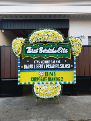 Papan Bunga Duka di Pallima