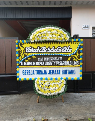 Papan Bunga Duka di Pallima